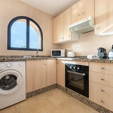 Sea View Torreoceano 6 Apartment *